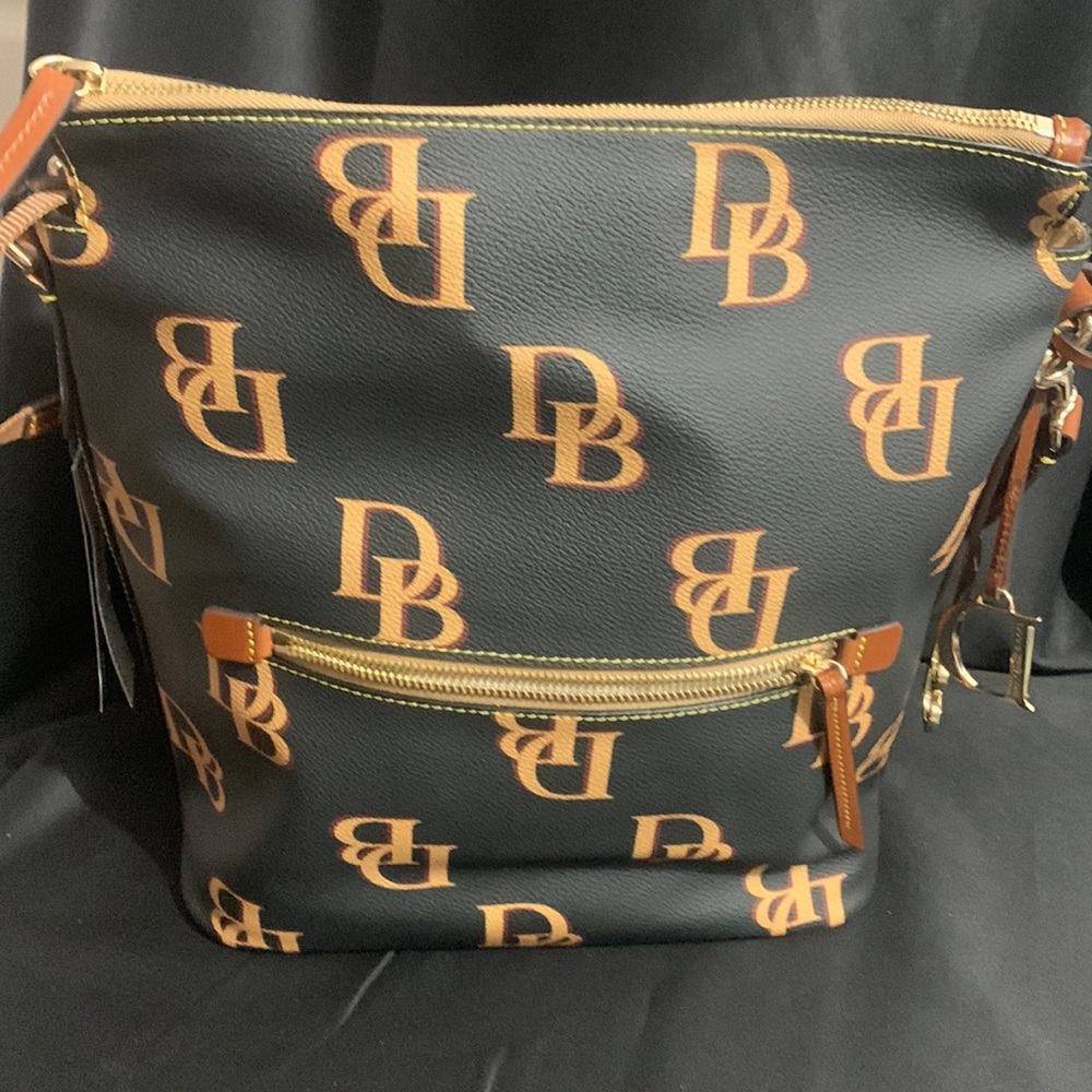 Shoulder bag